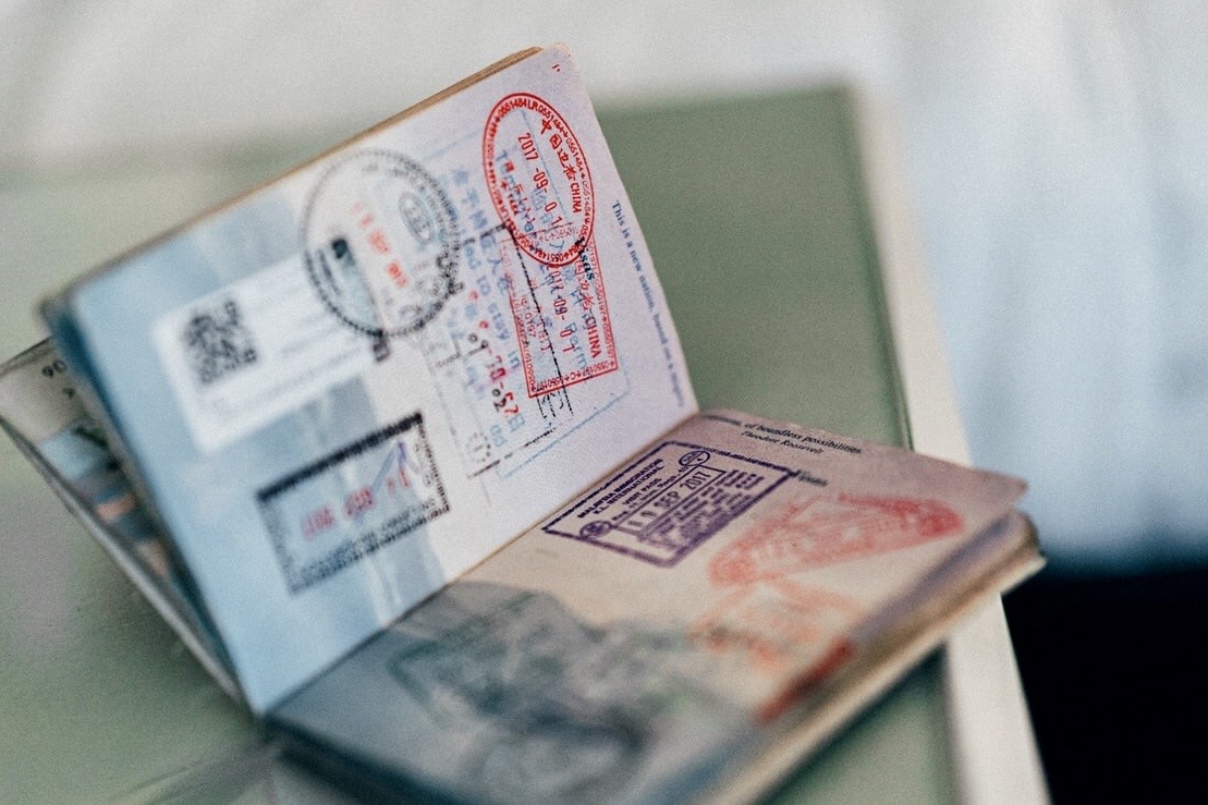 Learn About Spain’s NEW Digital Nomad Visa The Girl Who Goes