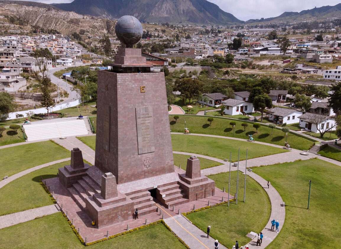 quito mitad del mundo tour