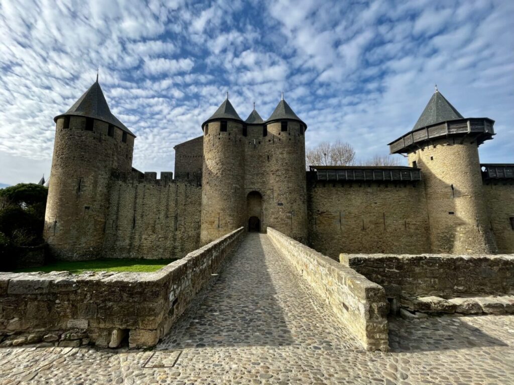 visit carcassonne - entrance